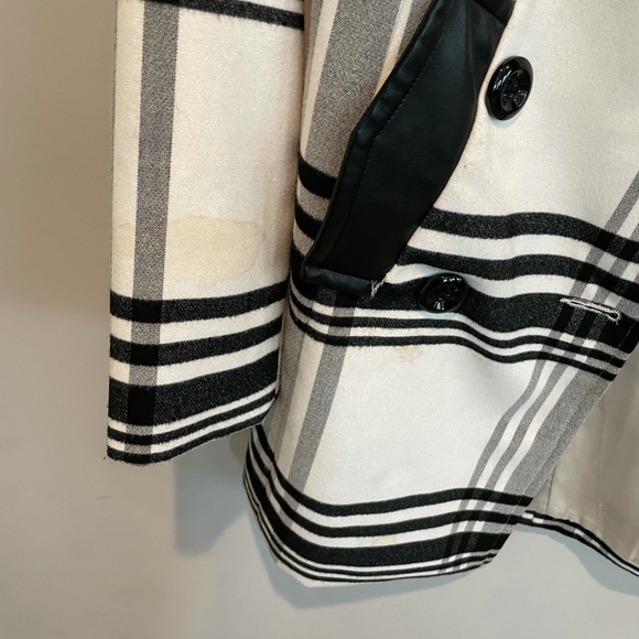 Black and White Pea Coat Women’s Jacket - Small - Picture 3 of 6